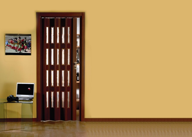 04_folding_door